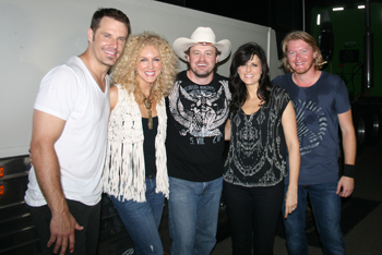 Emerging country singer-songwriter Shane Wyatt with country sensations Little Big Town (L-R: Jimmy Westbrook, Kimberly Schlapman, Karen Fairchild and Phillip Sweet) at Firefest in Cold Spring, Minn., on July 31.